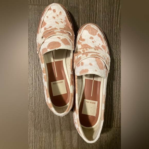 Cow Print Dolce Vita Loafers Size 5.5 - Picture 2 of 3